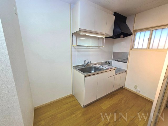 エルディムナツメ Dのキッチン|イメージ（同建物内別部屋の写真です）