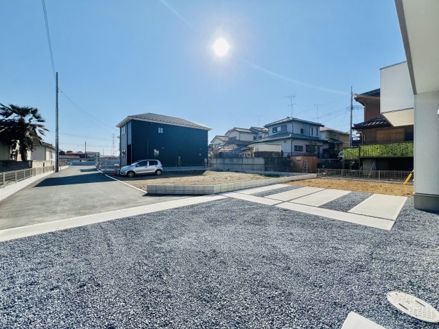高崎市岩鼻町の前面道路含む現地写真|駐車も焦らずできます♪