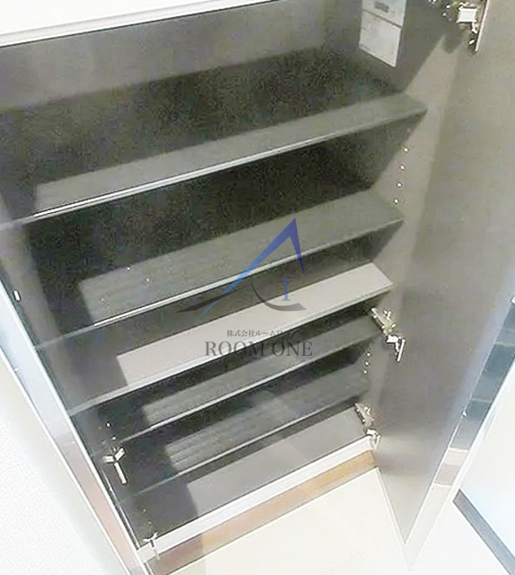 メゾンＫ新中野１