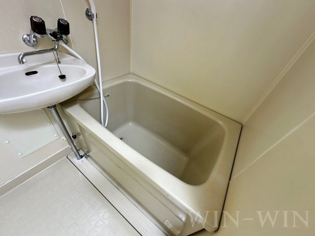 エルディムナツメ Bの浴室|イメージ（同建物内別部屋の写真です）
