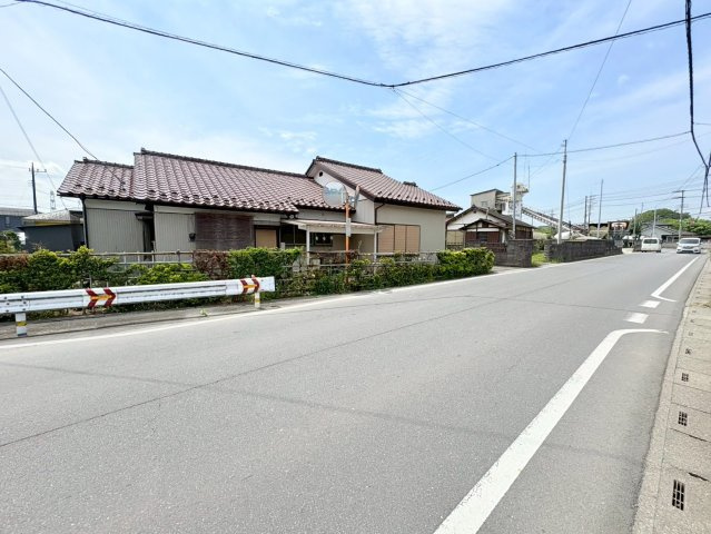 鶴ヶ島市町屋　建築条件なし売地　東武越生線『西大家駅』徒歩3分　【新町小学区】の前面道路含む現地写真