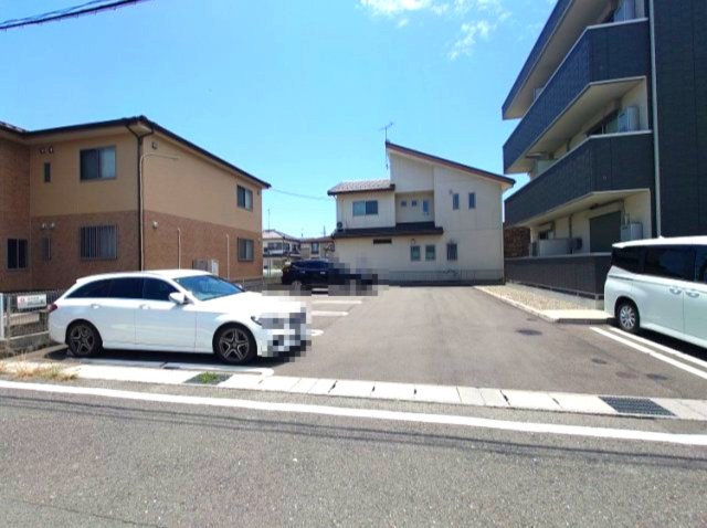 Coto.granser(コート・グランサ)の駐車場