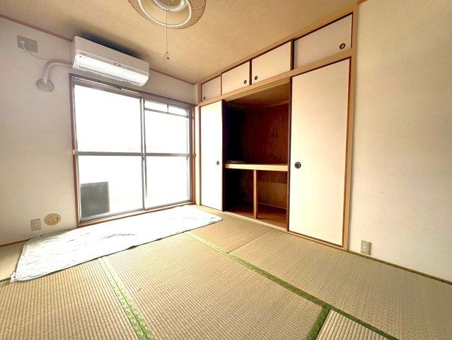 ◆近鉄京都線『向島』駅徒歩８分◆陽当たり良好◆高層階◆向島ニュータウン第三街区G棟の和室|和室