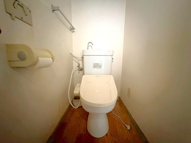 ◆近鉄京都線『向島』駅徒歩８分◆陽当たり良好◆高層階◆向島ニュータウン第三街区G棟のトイレ|トイレ