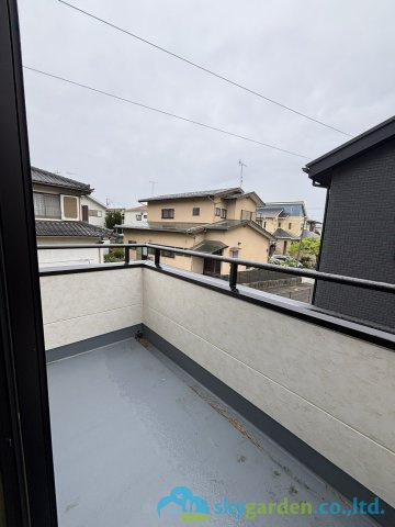 小田原市酒匂　築後未入居戸建　全2棟1号棟のバルコニー