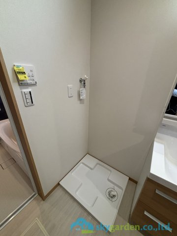小田原市酒匂　築後未入居戸建　全2棟1号棟のランドリースペース