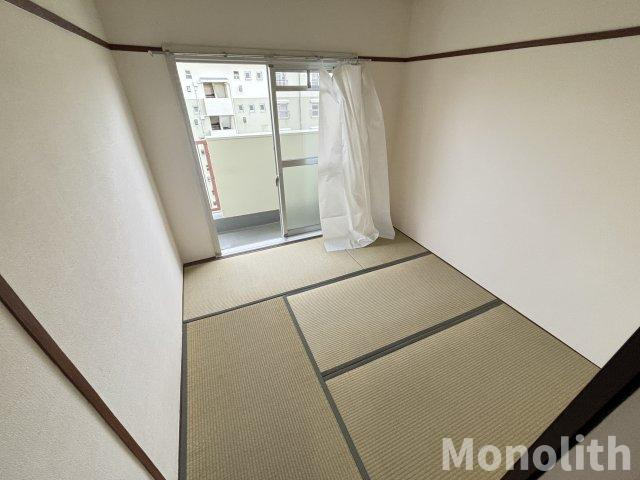 鶴山台30号棟の和室