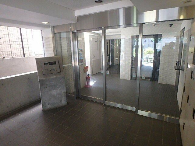 ユニフォート目黒中町のエントランス