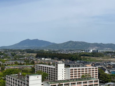 【展望】 | つくばグランヴィラ　エアリーヴィラ | 共用の廊下から紫峰筑波山が望めます。