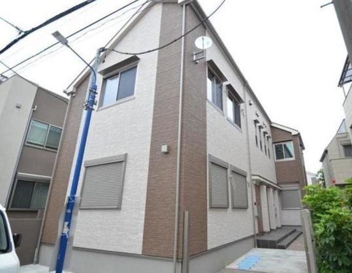 中野区南台２丁目のアパートのエントランス
