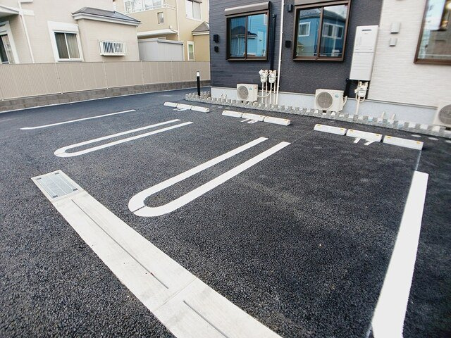 ノーススターガーデンの駐車場