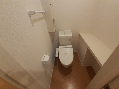 【トイレ】 | フォレスタＡ | ゆったりとした空間のトイレです