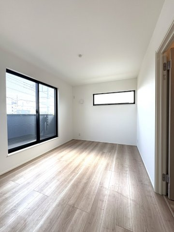 FAMILY GREEN TERRACE — 辻堂、家族時間が育つ家の洋室