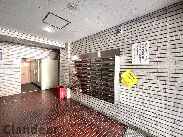お花茶屋ダイヤモンドマンションのロビー|ドキドキの新生活も、安心してスタート。ぴったりの住まいを見つけませんか？クランディアが一緒に住まい選びをサポートします‼　まずは、お気軽にお問合せください　＃クランディア
