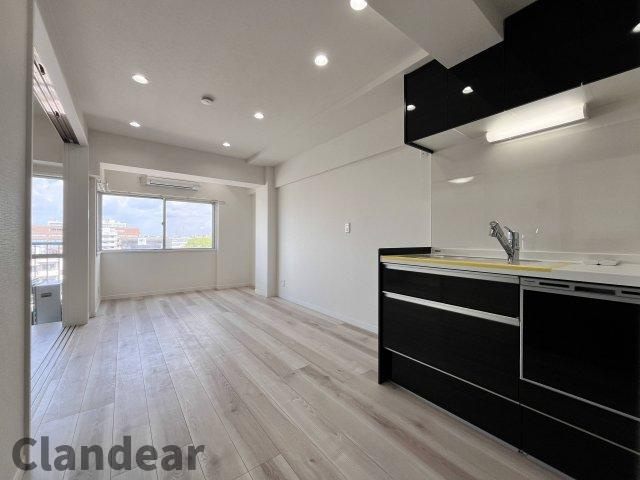 お花茶屋ダイヤモンドマンションのエントランス|ドキドキの新生活も、安心してスタート。ぴったりの住まいを見つけませんか？クランディアが一緒に住まい選びをサポートします‼　まずは、お気軽にお問合せください　＃クランディア