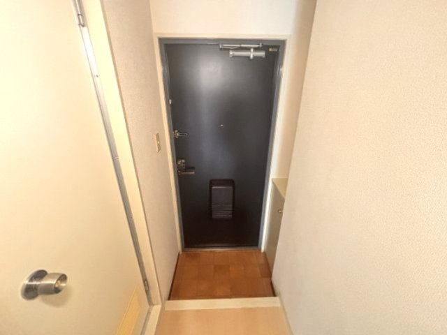 シャルムメゾン本庄の玄関