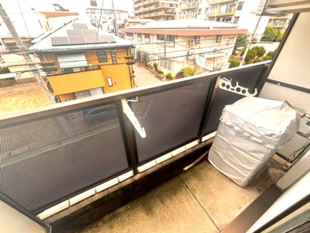 シャルムメゾン本庄のバルコニー