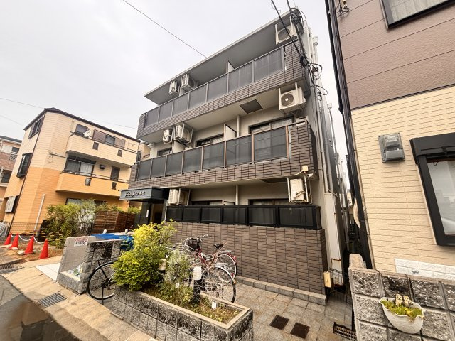 シャルムメゾン本庄の外観