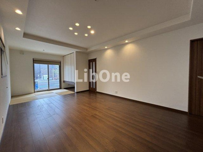 【居間・リビング】 | 市川市平田四丁目戸建