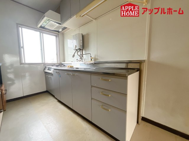 [中古マンション] 熊谷市銀座 熊谷銀座団地 17号棟のキッチン