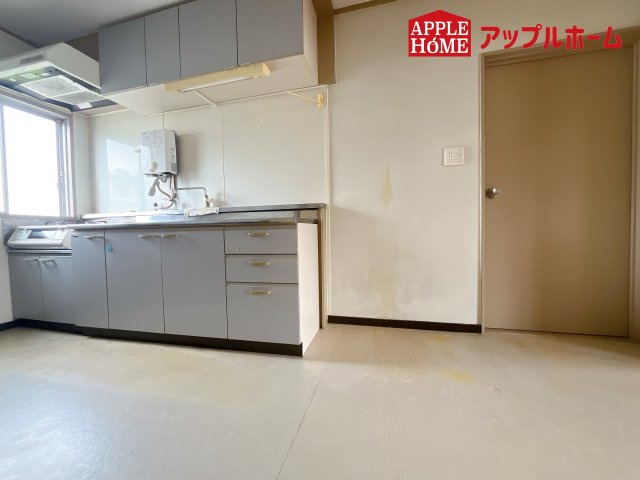 [中古マンション] 熊谷市銀座 熊谷銀座団地 17号棟のキッチン