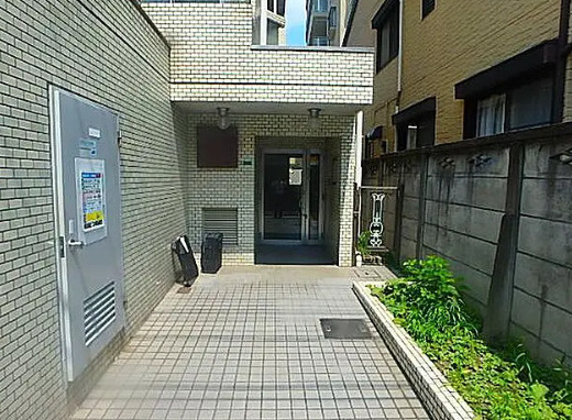 ジョイフル池袋要町のエントランス