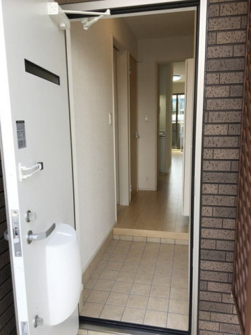 ベルピースの玄関
