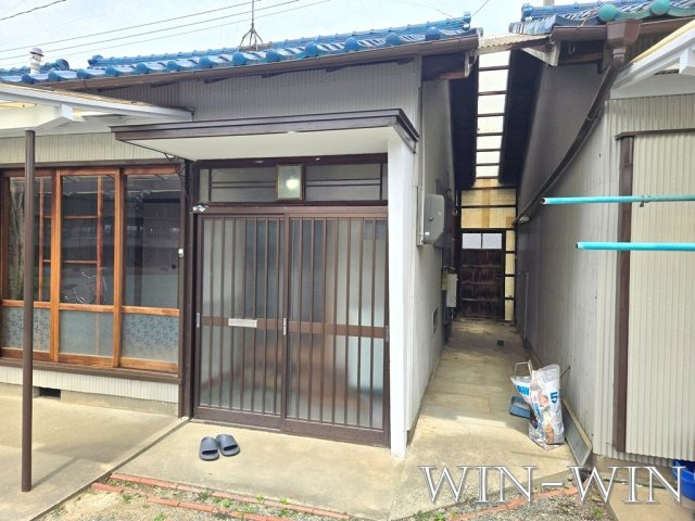 豊橋市横須賀町貸家のエントランス
