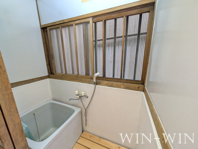 豊橋市横須賀町貸家の浴室