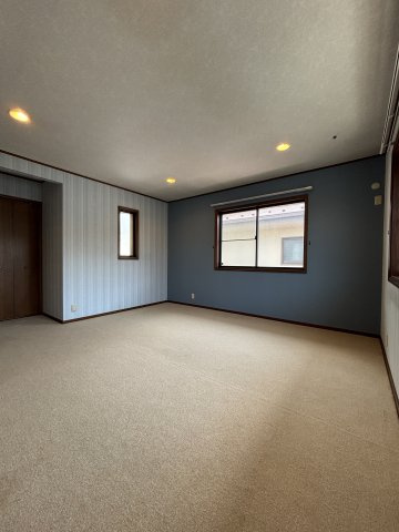 本藤沢６丁目戸建の洋室|2階10.1帖