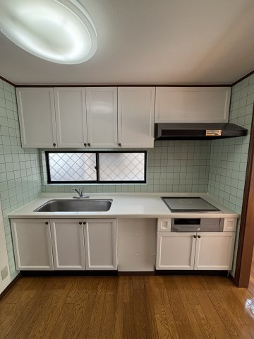 本藤沢６丁目戸建のキッチン