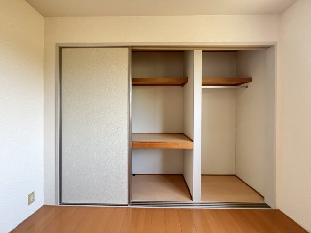 アルトリオ一番館の収納