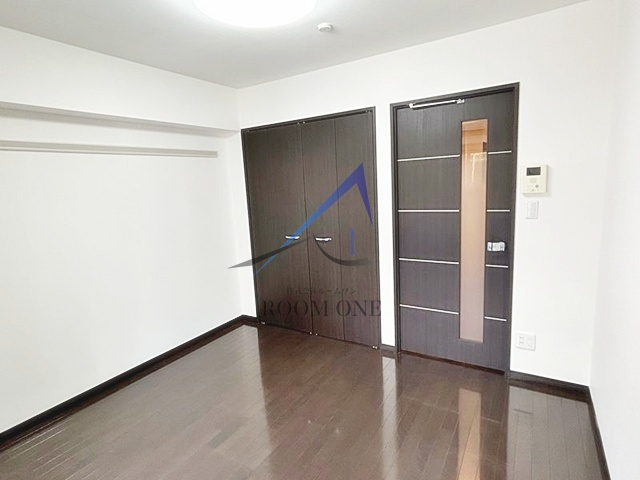 Verona信濃町Lussoの居間・リビング|洋室のお部屋です。