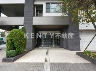 【エントランス】 | 建物の内部です