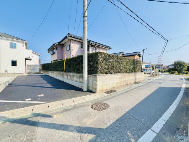 前橋市北代田町の前面道路含む現地写真|暮らしやすい住環境♪