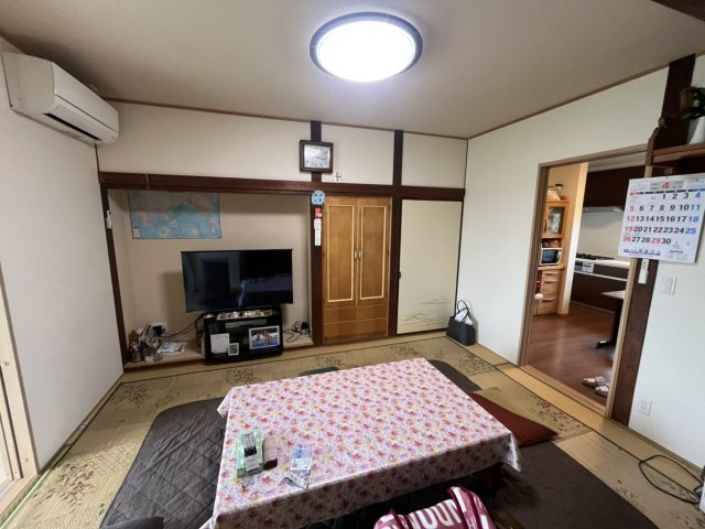 氷川町野津戸建ての和室