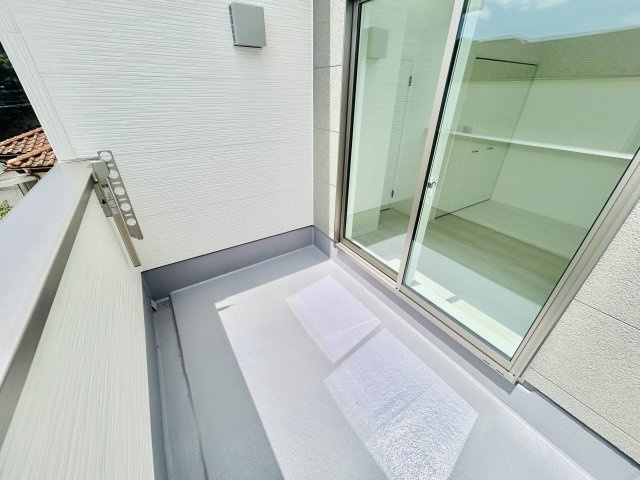 千葉市稲毛区萩台町０２期のバルコニー