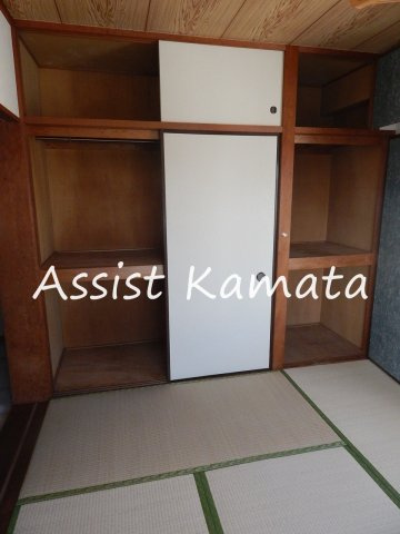 メゾンホシノの収納|写真は同タイプの別号室です