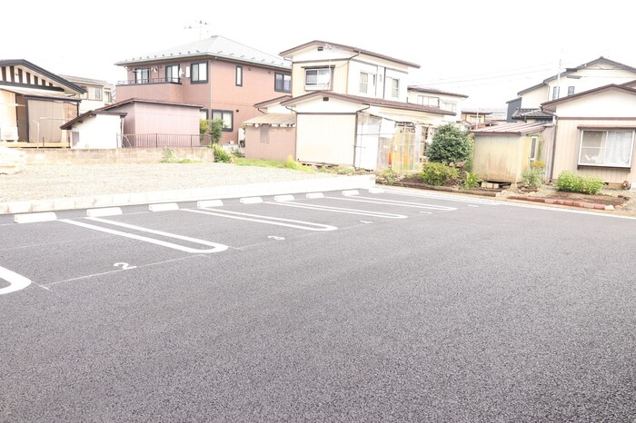 アルファコートの駐車場