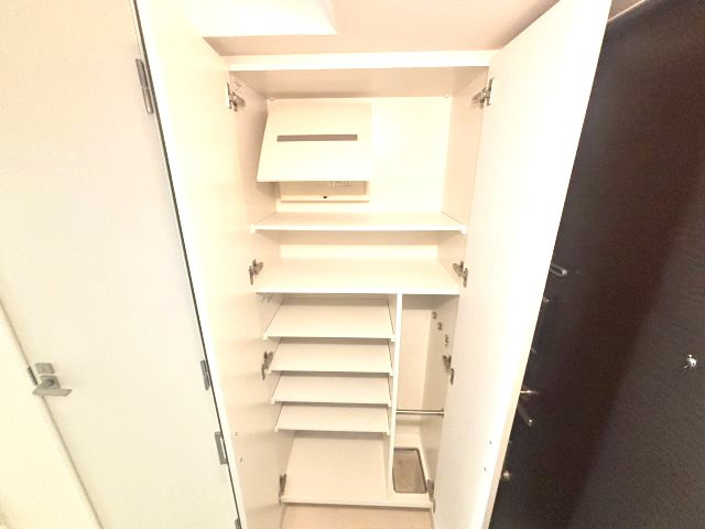 エスリード神戸大倉山ヒルズの収納