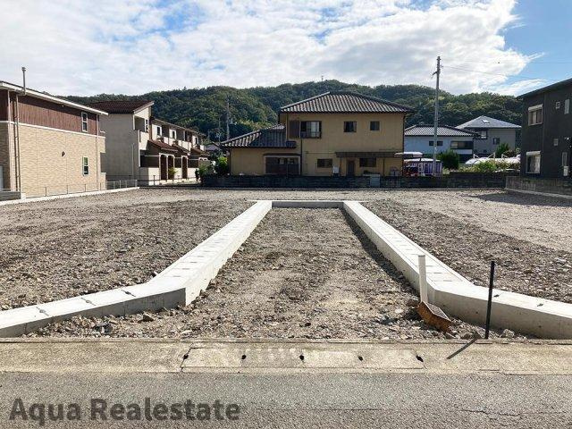 オール電化デザイナーズハウス八万町大坪建売①の前面道路含む現地写真|前面道路含む現地写真です