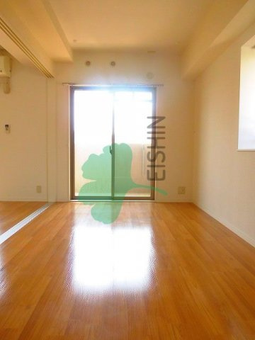 ピュア博多駅南2番館の居間・リビング