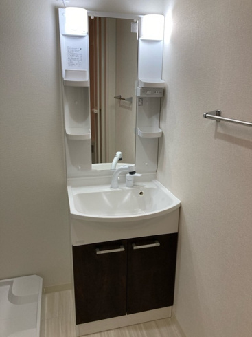 独立洗面化粧台付きでおすすめです！