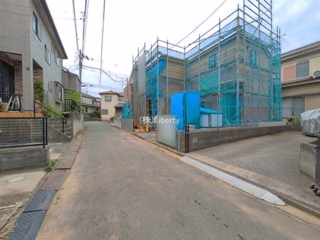 取手市新取手1丁目1期　新築戸建の前面道路含む現地写真