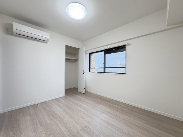 ライオンズマンション小岩第3の洋室|ドキドキの新生活も、安心してスタート。ぴったりの住まいを見つけませんか？クランディアが一緒に住まい選びをサポートします‼　まずは、お気軽にお問合せください　＃クランディア