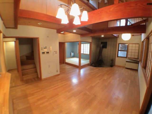 神城　Hakuba47直近ハイグレード住宅の居間・リビング