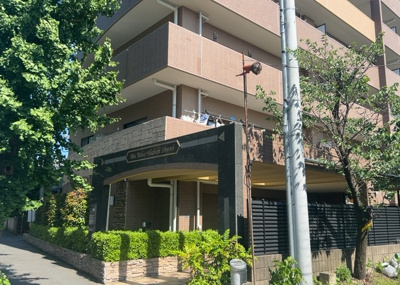 【構造・工法・仕様】 | ダイアパレス八王子アヴァンティ | ＲＣ造、Reinforced Concreteは直訳すると補強されたコンクリートです。主に柱や梁・床・壁が鉄筋とコンクリートで構成おり、鉄筋を組んだ型枠にコンクリートを流し込んで固めたものを指します。