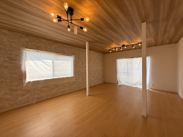 【居間・リビング】 | 倉富中古戸建
