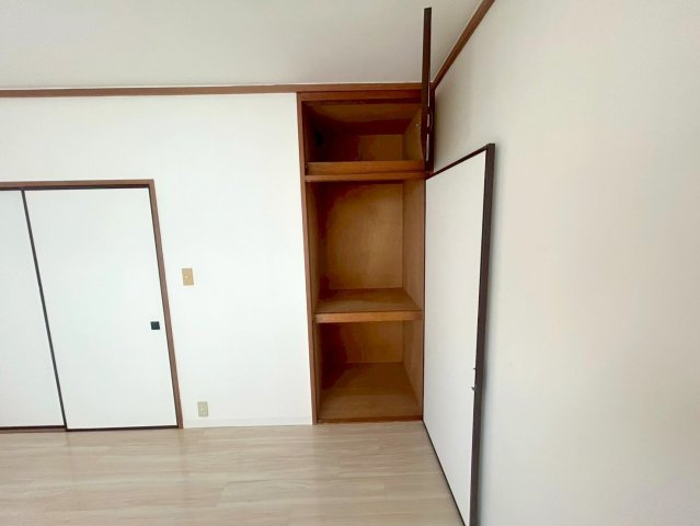 シティハイム　富久の収納