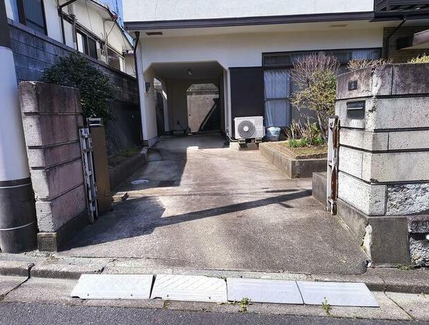 日立市みかの原町2丁目　中古戸建の駐車場